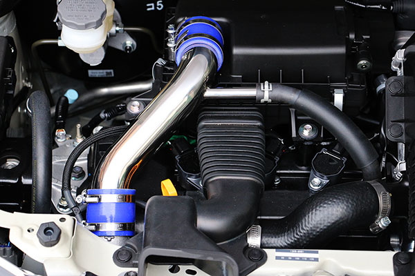 アルトワークス/ターボRS（HA36S)/ハスラー（MR52S) /スペーシアカスタムターボ（MK53S/MK54S)/フレアワゴン ターボ（MM53S) エアインテークパイプ[AIP0010]